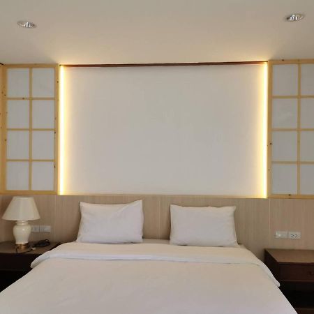 BaanBusarin Hotel Hua Hin Bagian luar foto