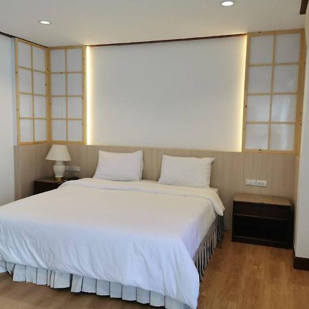 BaanBusarin Hotel Hua Hin Bagian luar foto