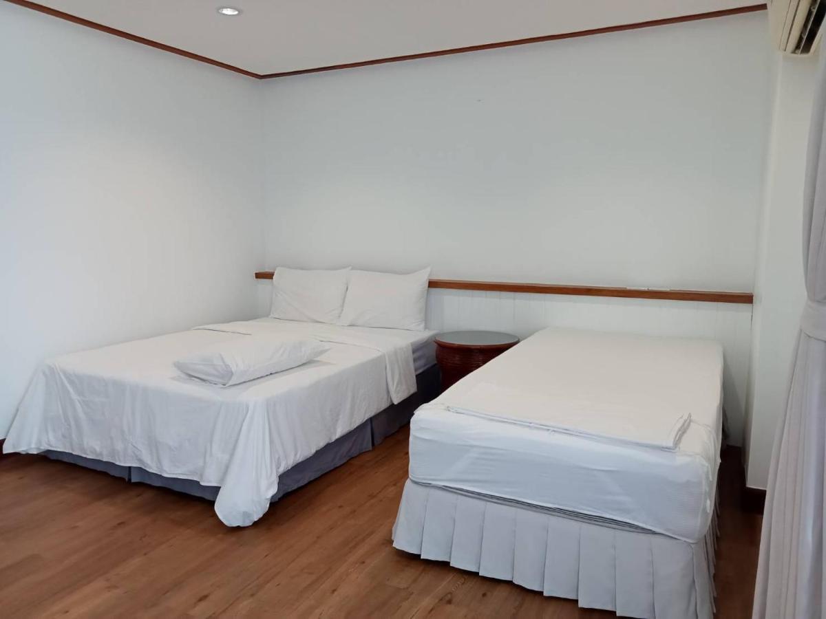BaanBusarin Hotel Hua Hin Bagian luar foto