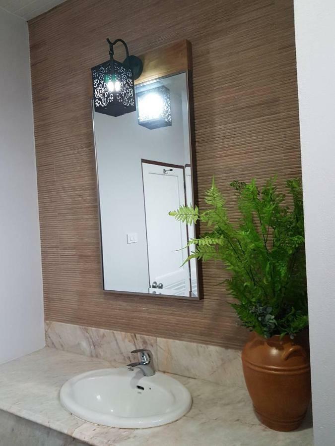 BaanBusarin Hotel Hua Hin Bagian luar foto