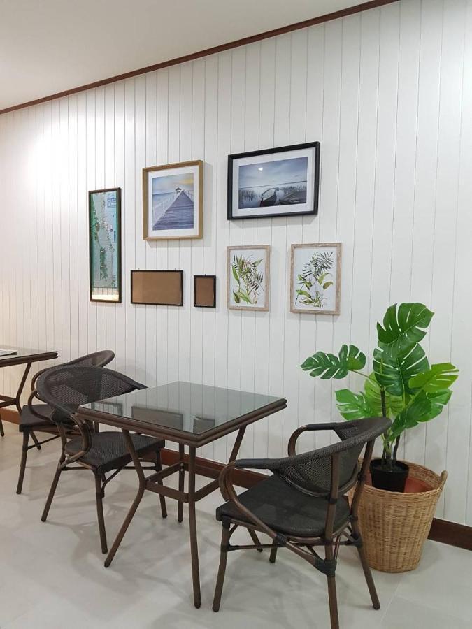 BaanBusarin Hotel Hua Hin Bagian luar foto